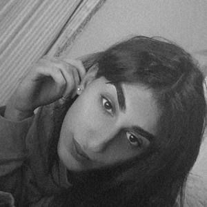 Meet your Posher, Chanel